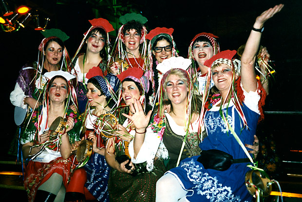 Bulgarinnen, 2001